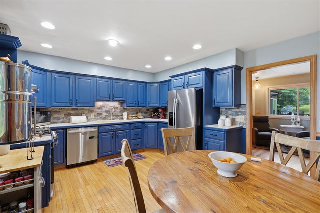13489 Hyde Road, Hartland, MI 48353