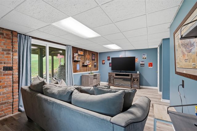 13489 Hyde Road, Hartland, MI 48353