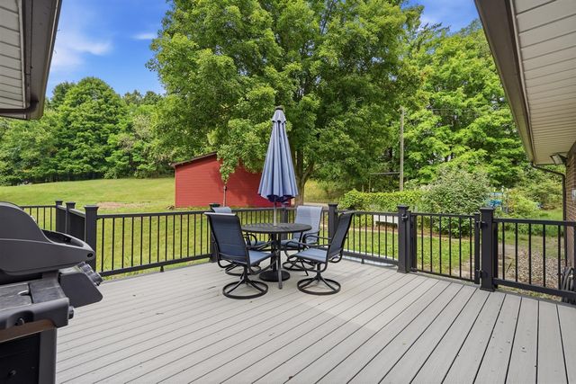 13489 Hyde Road, Hartland, MI 48353