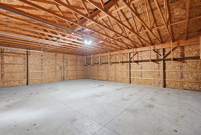 13489 Hyde Road, Hartland, MI 48353