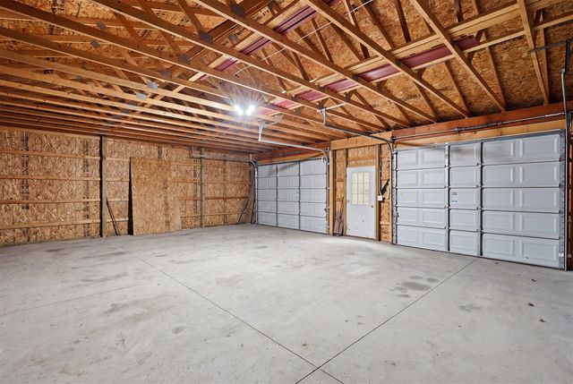 13489 Hyde Road, Hartland, MI 48353
