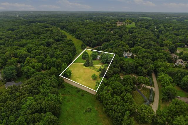 13489 Hyde Road, Hartland, MI 48353