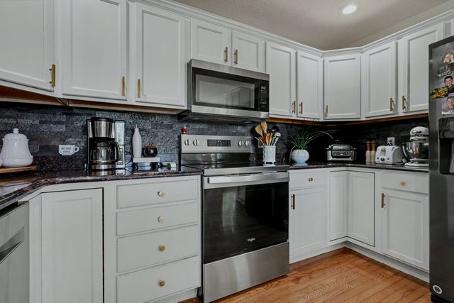 495 Bear Ridge, Highlandville, MO 65669