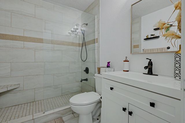 495 Bear Ridge, Highlandville, MO 65669