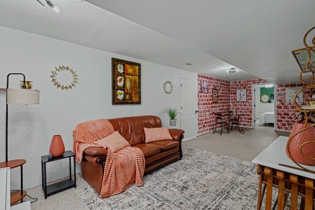 495 Bear Ridge, Highlandville, MO 65669