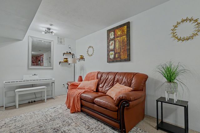 495 Bear Ridge, Highlandville, MO 65669