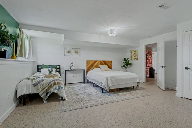 495 Bear Ridge, Highlandville, MO 65669