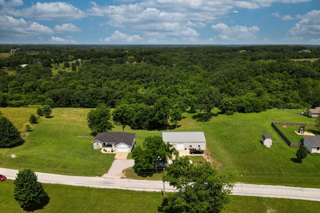 495 Bear Ridge, Highlandville, MO 65669