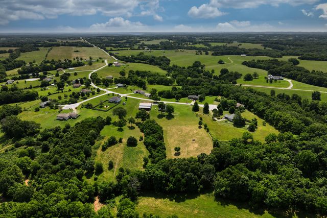 495 Bear Ridge, Highlandville, MO 65669