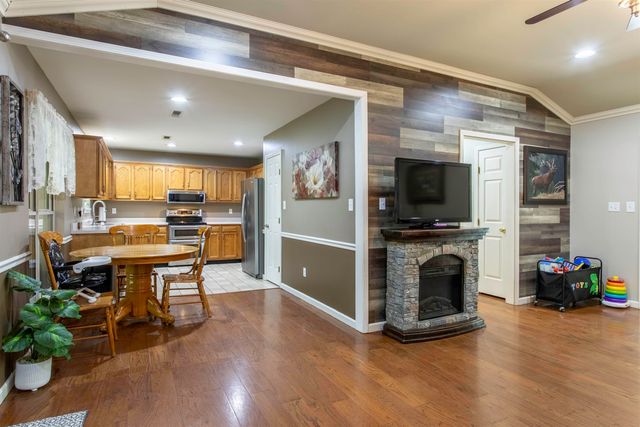 23 Winnebago Cir, Cherokee Village, AR 72529