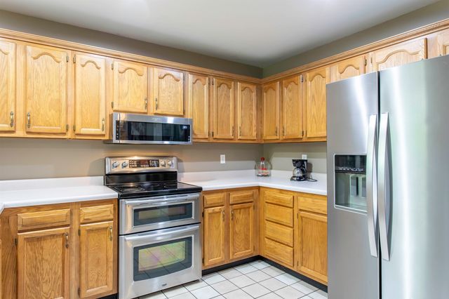 23 Winnebago Cir, Cherokee Village, AR 72529