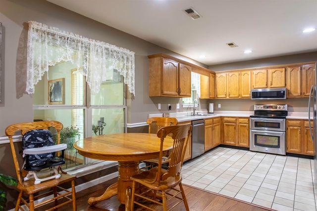 23 Winnebago Cir, Cherokee Village, AR 72529