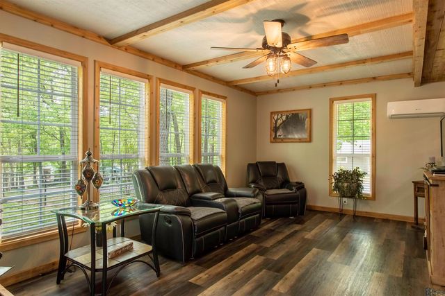 23 Winnebago Cir, Cherokee Village, AR 72529