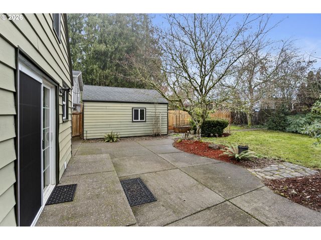 900 W MAIN St, Hillsboro, OR 97123