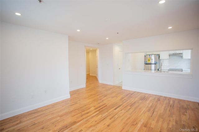 10 Franklin Boulevard 203, Long Beach, NY 11561