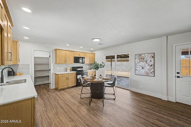 266 W Jasmine Street, Mesa, AZ 85201