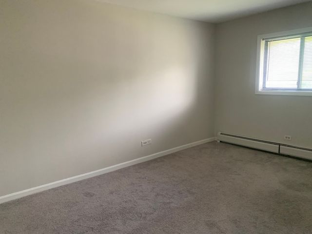 264 E Bailey Road L, Naperville, IL 60565