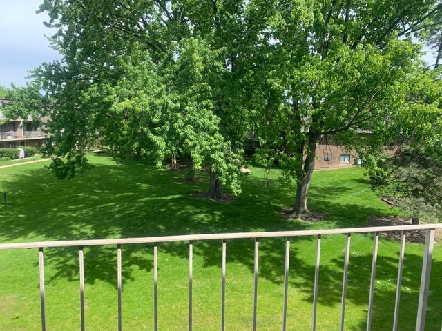 264 E Bailey Road L, Naperville, IL 60565