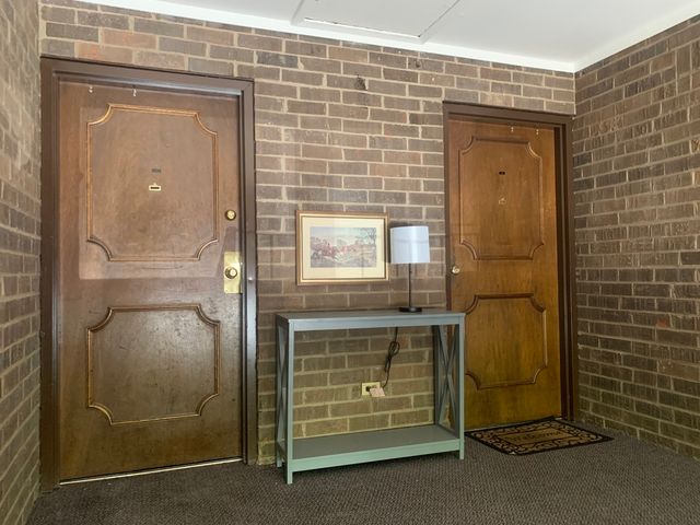 264 E Bailey Road L, Naperville, IL 60565