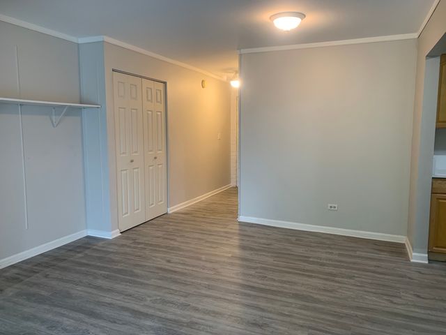 264 E Bailey Road L, Naperville, IL 60565