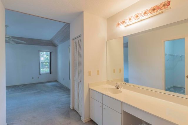 1027 Mangrove Lane, Vero Beach, FL 32963
