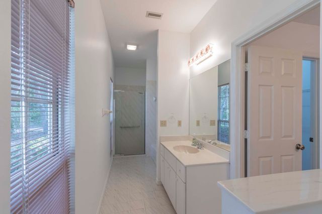 1027 Mangrove Lane, Vero Beach, FL 32963