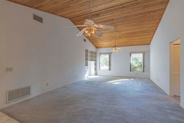 1027 Mangrove Lane, Vero Beach, FL 32963
