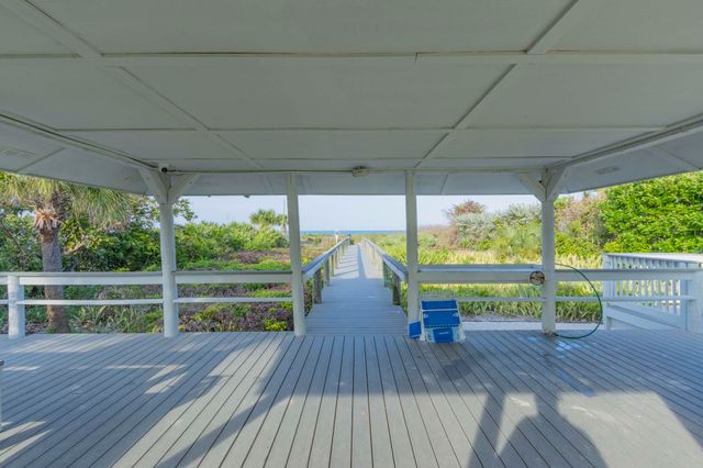 1027 Mangrove Lane, Vero Beach, FL 32963