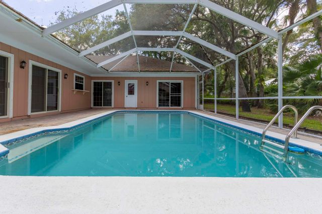 1027 Mangrove Lane, Vero Beach, FL 32963