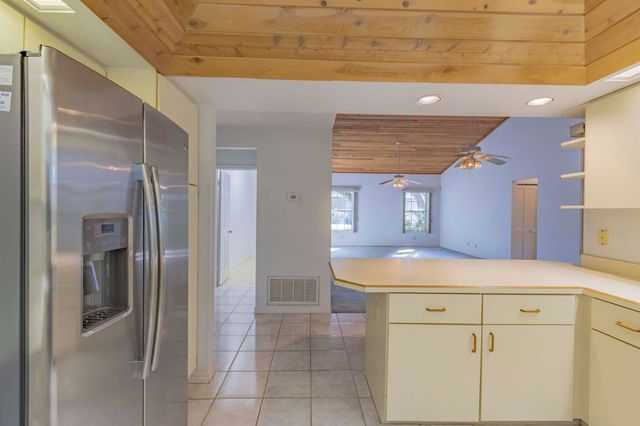 1027 Mangrove Lane, Vero Beach, FL 32963
