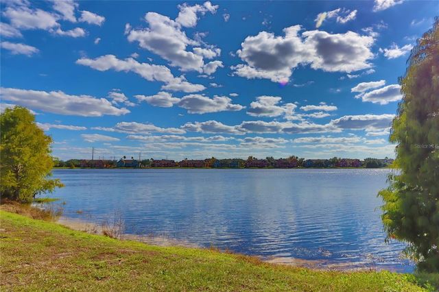 9088 LAKE CHASE ISLAND WAY 9088, Tampa, FL 33626