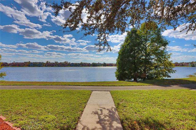 9088 LAKE CHASE ISLAND WAY 9088, Tampa, FL 33626