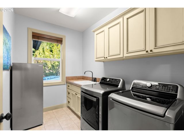 9618 Nw THOMPSON Rd, Portland, OR 97229