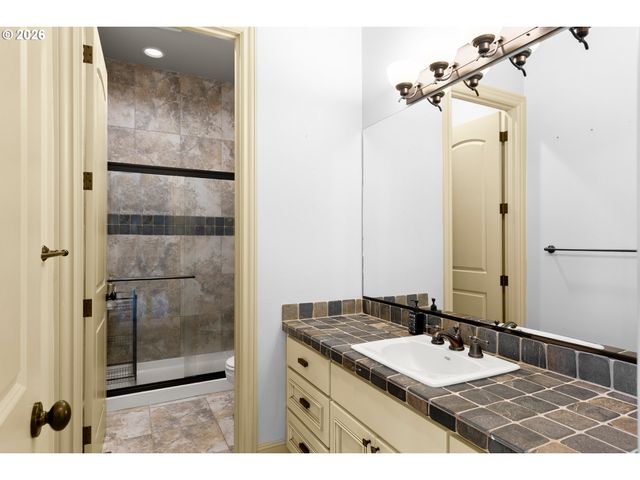 9618 Nw THOMPSON Rd, Portland, OR 97229
