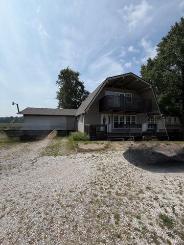 3650 W 200 S Road, Bloomfield, IN 47424