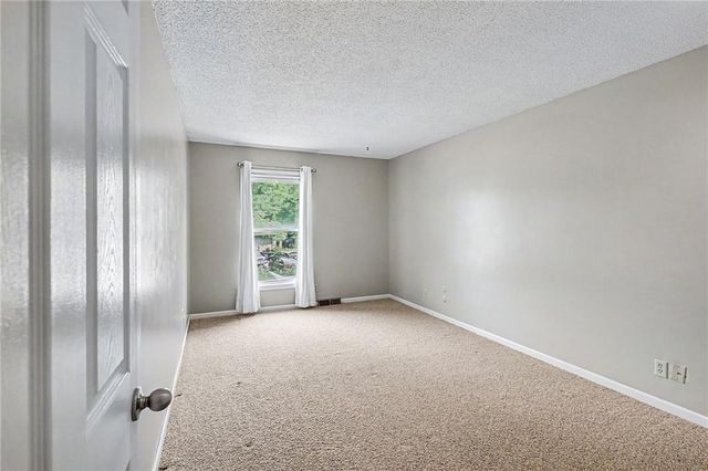 16311 W 143RD Terrace, Olathe, KS 66062