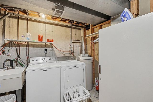 16311 W 143RD Terrace, Olathe, KS 66062