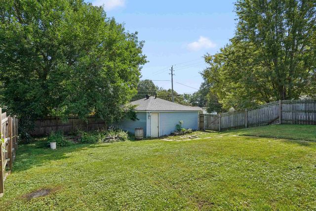 1720 Upton Avenue, Waterloo, IA 50701