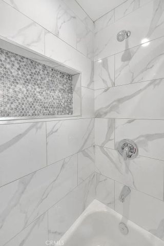 5852 Vineland 5852-2, North Hollywood, CA 91601