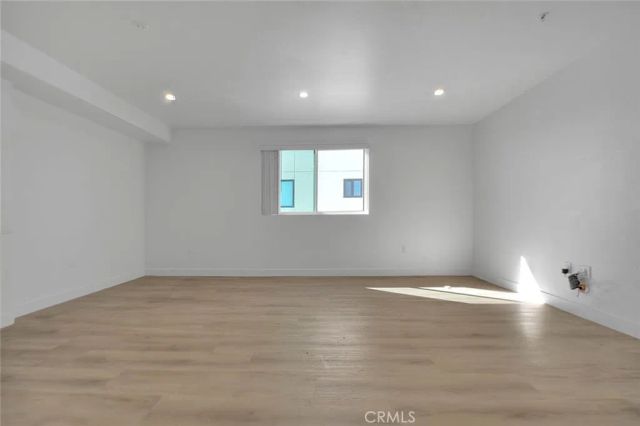 5852 Vineland 5852-2, North Hollywood, CA 91601