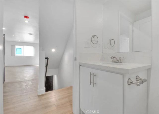 5852 Vineland 5852-2, North Hollywood, CA 91601