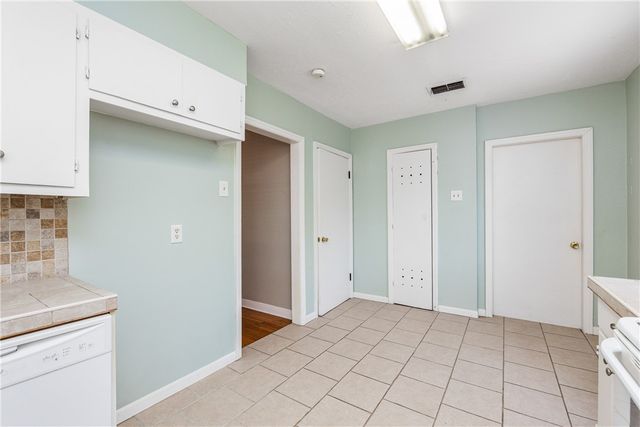 333 Foster Dr, Corpus Christi, TX 78404