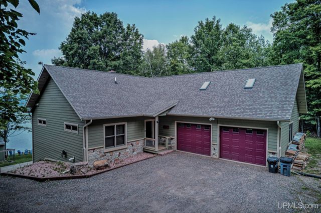 112 Stanley Lake Drive, Iron River, MI 49935