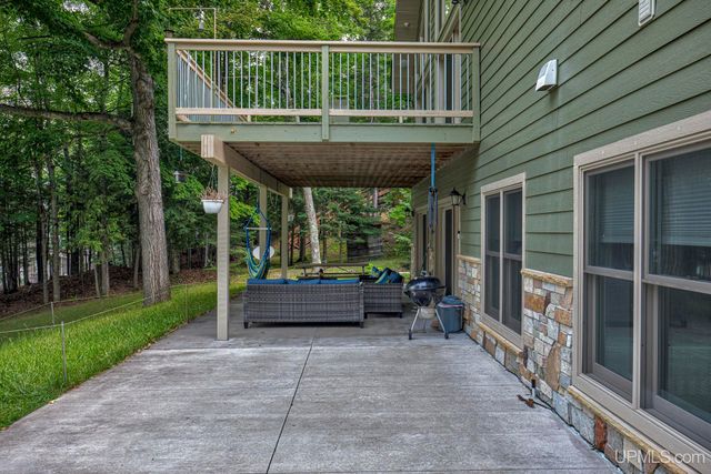 112 Stanley Lake Drive, Iron River, MI 49935