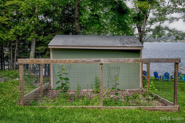 112 Stanley Lake Drive, Iron River, MI 49935