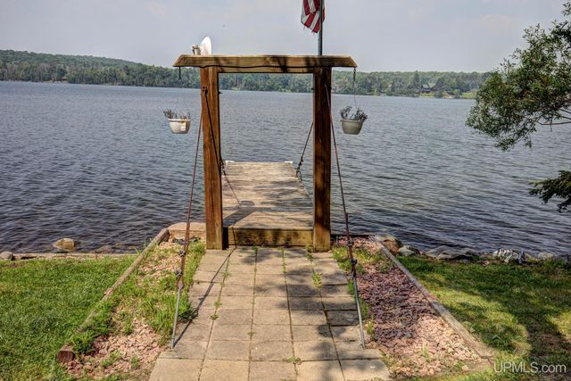 112 Stanley Lake Drive, Iron River, MI 49935