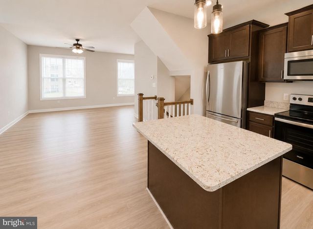 65 OVERLOOK DR, Hanover, PA 17331