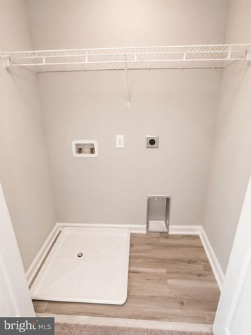 65 OVERLOOK DR, Hanover, PA 17331