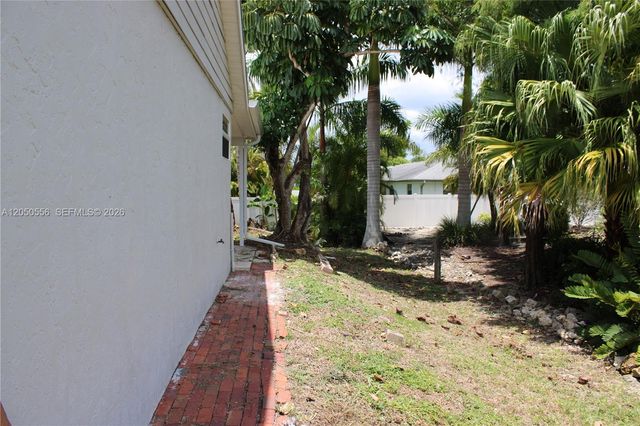 6617 Idlewild Street, Fort Myers, FL 33966