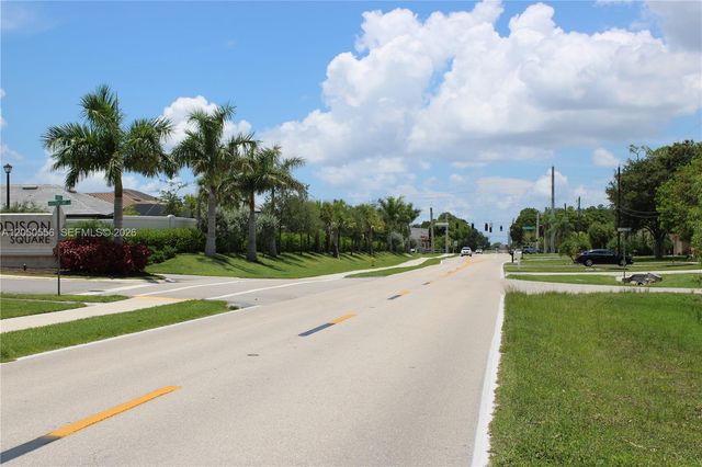 6617 Idlewild Street, Fort Myers, FL 33966